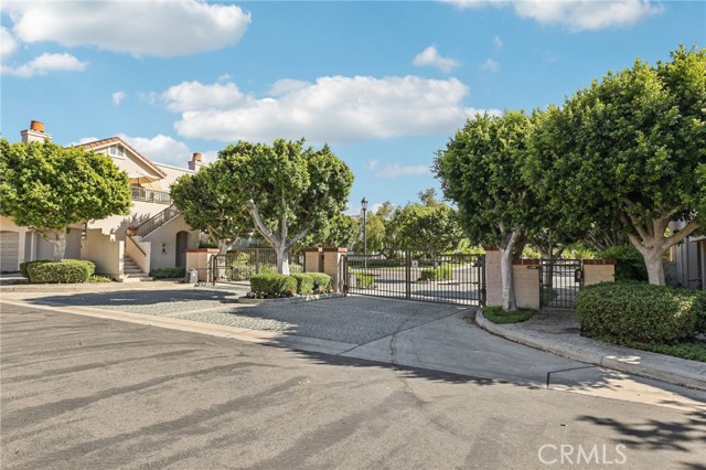 12646 Doral, Tustin CA: https://media.crmls.org/medias/71058943-686a-46ac-844f-8c747c63bdb8.jpg