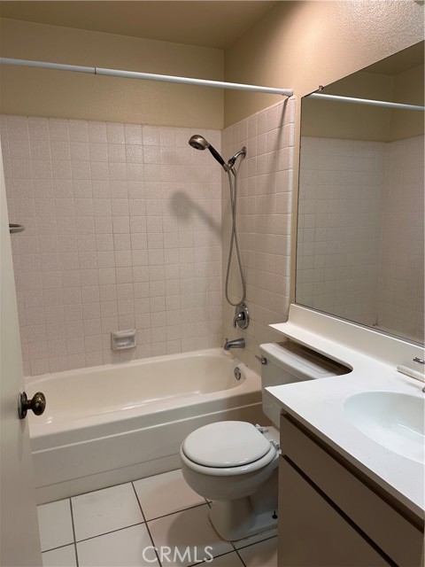 Detail Gallery Image 17 of 25 For 4832 King Cir #D,  Huntington Beach,  CA 92648 - 2 Beds | 2/1 Baths