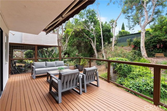 Detail Gallery Image 17 of 34 For 645 Griffith Way, Laguna Beach,  CA 92651 - 3 Beds | 3 Baths