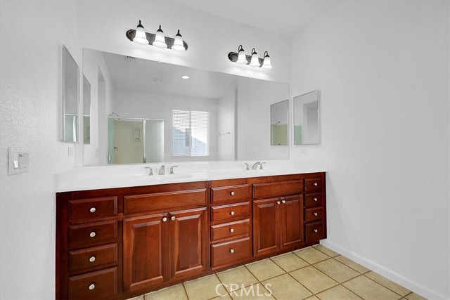 Detail Gallery Image 37 of 66 For 3813 Arcano, Olivehurst,  CA 95961 - 4 Beds | 3 Baths