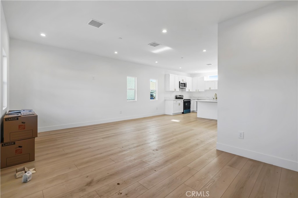 MLS #SR25267939 image #10