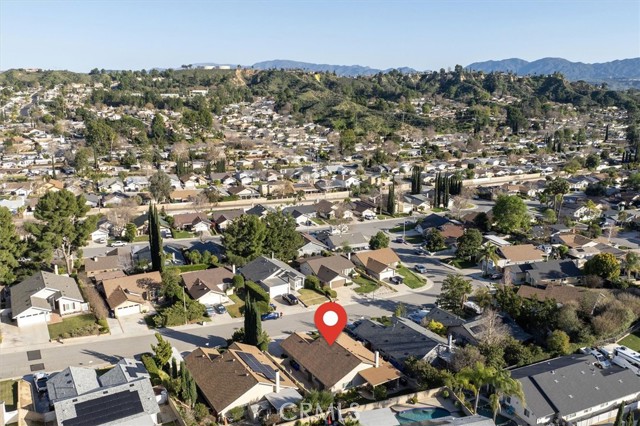 Detail Gallery Image 13 of 46 For 22948 Magnolia Glen, Valencia,  CA 91354 - 4 Beds | 2 Baths