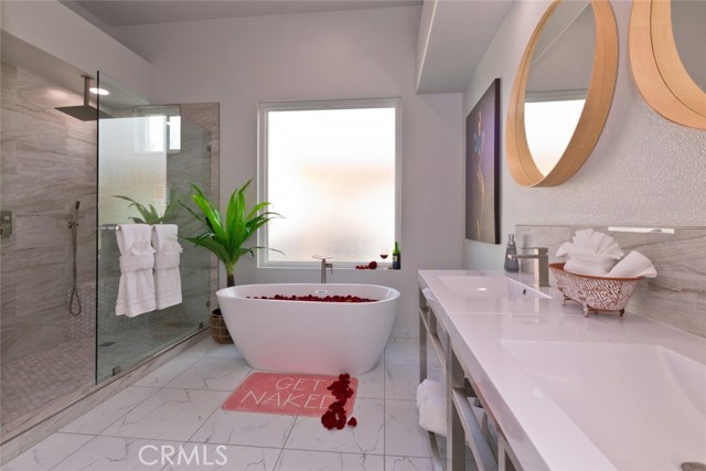 Detail Gallery Image 16 of 66 For 1125 E via San Michael Rd, Palm Springs,  CA 92262 - 5 Beds | 4 Baths