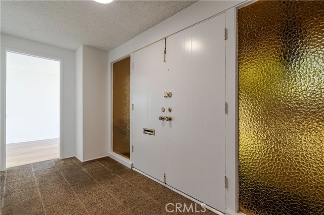 Detail Gallery Image 3 of 38 For 4906 Garnet St, Torrance,  CA 90503 - 4 Beds | 3 Baths