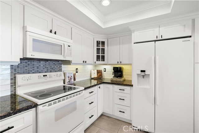 8 Geranium, Rancho Santa Margarita CA: https://media.crmls.org/medias/71092101-7538-483e-9ba4-537336aa08e8.jpg