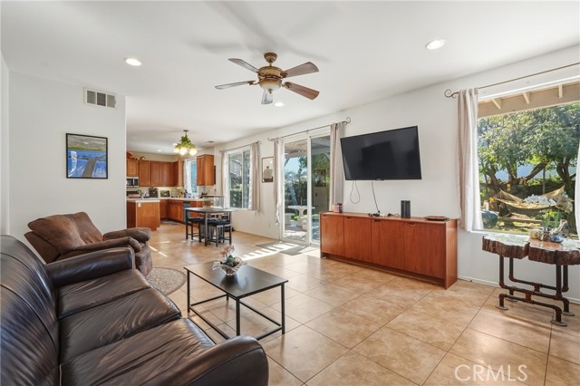 Detail Gallery Image 13 of 36 For 28853 Galaxy, Menifee,  CA 92586 - 5 Beds | 3 Baths