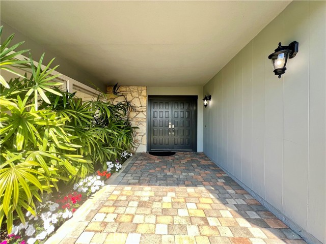 Detail Gallery Image 3 of 19 For 2858 Bernard Ct, Laguna Beach,  CA 92651 - 3 Beds | 2 Baths