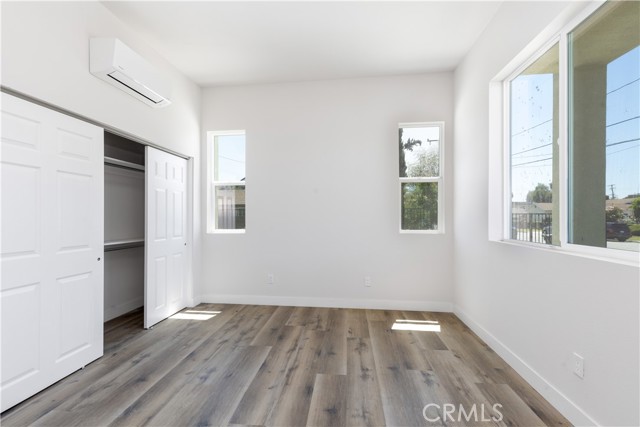 Image 8 of 26 For 3444 Whistler Avenue