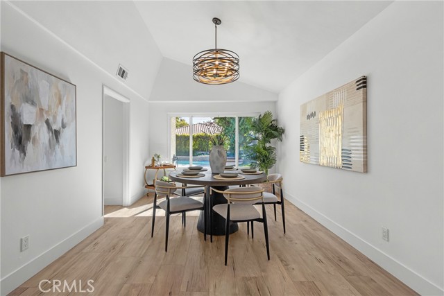 Detail Gallery Image 6 of 39 For 3944 Corte Cancion, Thousand Oaks,  CA 91360 - 4 Beds | 3 Baths