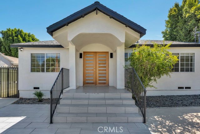 5434 Sylvia Avenue, Tarzana CA: https://media.crmls.org/medias/710d9d03-75fb-4636-bf78-b28bc9d5303c.jpg