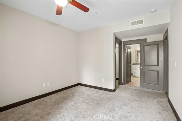 Detail Gallery Image 7 of 18 For 24595 Town Center Dr #3211,  Valencia,  CA 91355 - 2 Beds | 2 Baths