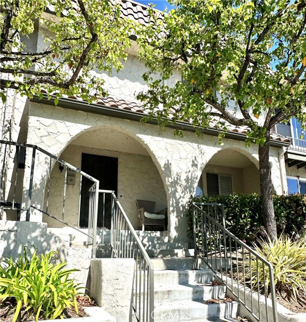 Location! Location! Location!! 
Welcome To This Beautiful 2 Story Del Prado Townhome with Direct Access to Garage and Patio. No Mello Roos. The Home had a full Copper Re- Pipe in 2018. Master Suite with Own Private Bath and Walk in Closet. Moments From Downtown Newhall's New Santa Clarita's Library, Laemmle Theaters and Wonderful Eateries as Well as Quick Access to the 5 Fwy. Vista Valencia Golf Course, Collage of the Canyons and Cal Arts. Call For a Private Viewing Today!
