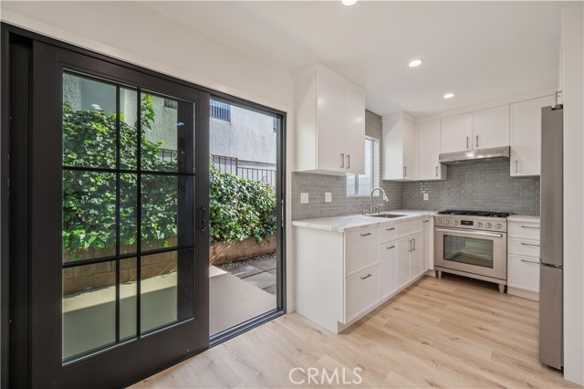 Detail Gallery Image 16 of 53 For 4311 Eagle Rock, Los Angeles,  CA 90041 - 2 Beds | 2 Baths