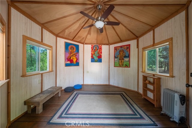 Detail Gallery Image 34 of 75 For 8201 W Side Potter Valley Rd, Potter Valley,  CA 95469 - 5 Beds | 3 Baths