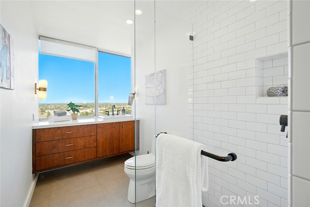 Detail Gallery Image 24 of 36 For 2999 E Ocean Bld #1320,  Long Beach,  CA 90803 - 2 Beds | 2 Baths