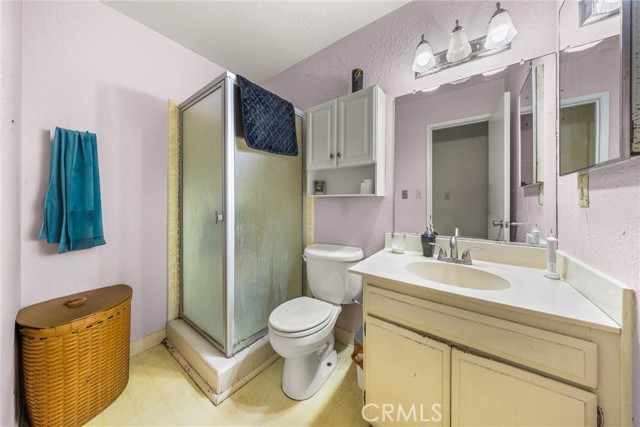 930 Philinda Avenue, Santa Barbara CA: https://media.crmls.org/medias/710f3c02-3a2e-4df8-a44d-cfcd8500f615.jpg