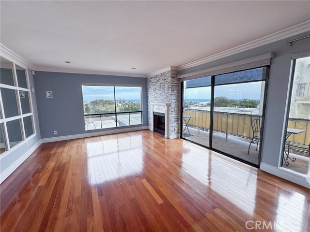 Detail Gallery Image 4 of 29 For 665 W 24th St #208,  San Pedro,  CA 90731 - 2 Beds | 2 Baths