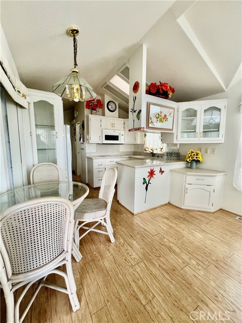 1295 S Cawston Avenue, Hemet CA: https://media.crmls.org/medias/710f5f63-5848-4cf6-b983-40b530a8d2ac.jpg