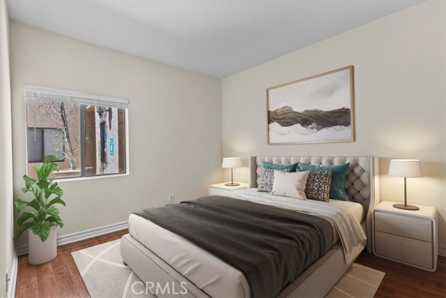 Detail Gallery Image 11 of 19 For 14247 Riverside Dr #104,  Sherman Oaks,  CA 91423 - 2 Beds | 2 Baths