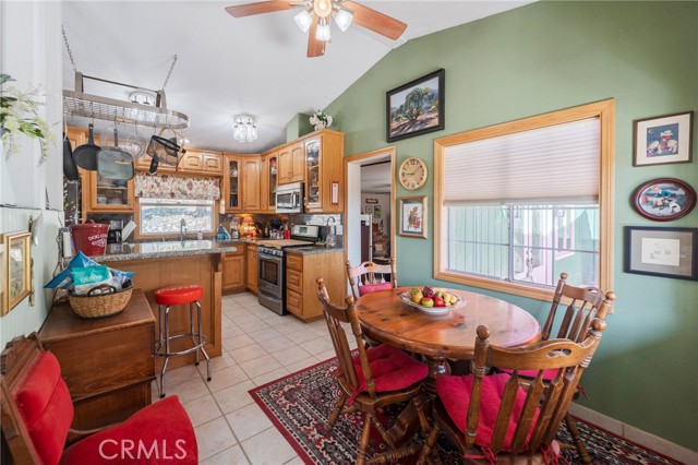 Detail Gallery Image 47 of 73 For 2184 Oak Springs Valley Rd, Wrightwood,  CA 92397 - 3 Beds | 2 Baths