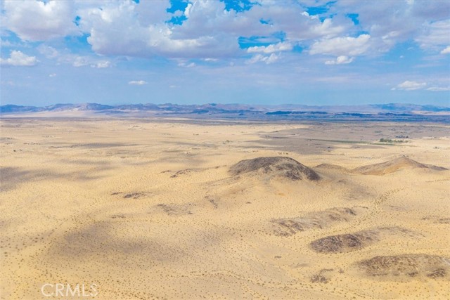 67859 Valle Vista Road, 29 Palms CA: https://media.crmls.org/medias/7111f048-9db8-4bce-9b8d-ff89a8cd88fb.jpg