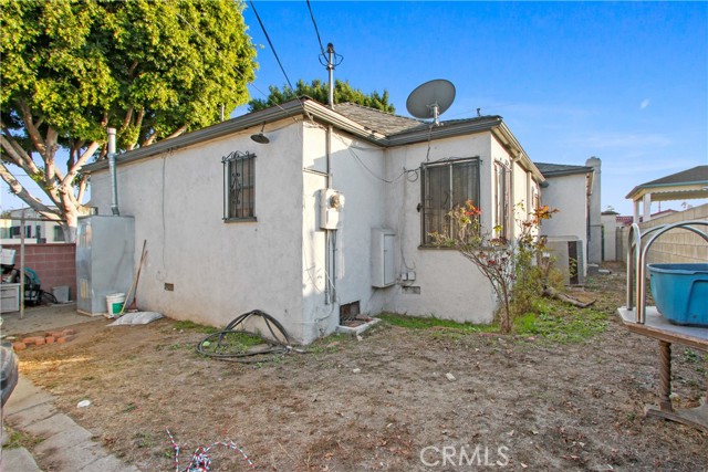 1733 79th Street, Los Angeles, California 90047, 3 Bedrooms Bedrooms, ,2 BathroomsBathrooms,Residential Purchase,For Sale,79th,IN21262473