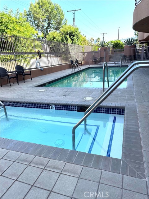 4310 Cahuenga Boulevard, Toluca Lake CA: https://media.crmls.org/medias/711274a3-a583-4b6c-9266-f60d707d853e.jpg