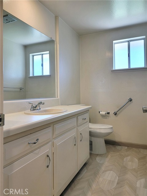 Detail Gallery Image 18 of 29 For 179 Avenida Majorca #C,  Laguna Woods,  CA 92637 - 2 Beds | 2 Baths