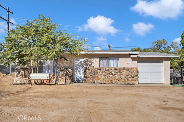 Detail Gallery Image 1 of 21 For 7600 Hopi Trl, Yucca Valley,  CA 92284 - 2 Beds | 1 Baths