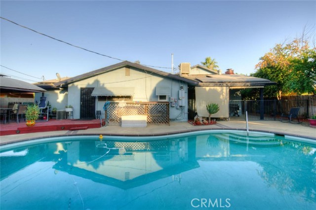 918 S Sunnyside Avenue, Fresno CA: https://media.crmls.org/medias/711445a4-d0cc-4d83-88a6-747797a4e280.jpg