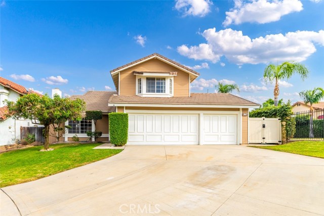 2067 Maywood Circle, Corona, CA 92881