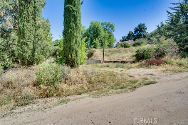 45912 Raccoon Road, Banning CA: https://media.crmls.org/medias/7114a000-bca2-42be-a3c7-1a401929442f.jpg