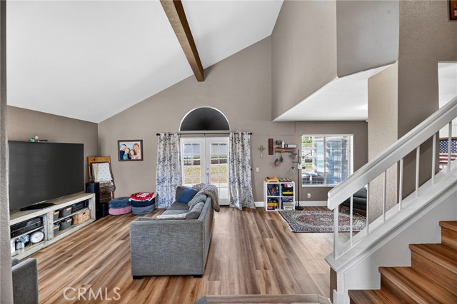 Detail Gallery Image 8 of 49 For 39055 via Las Sintras, Murrieta,  CA 92562 - 4 Beds | 2/1 Baths