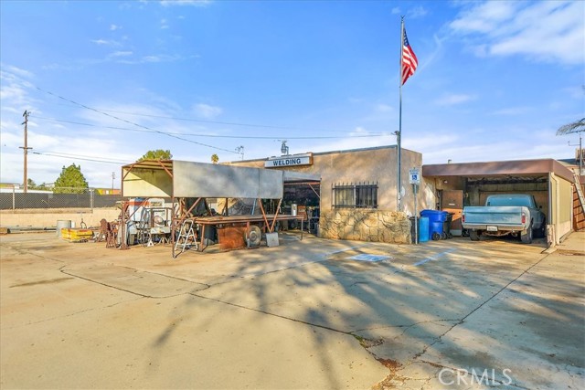 5968 Etiwanda Avenue, Jurupa Valley, California 91752, ,Commercial Sale,For Sale,5968 Etiwanda Avenue,CRIV21264231