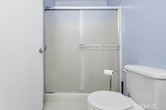 Image 26 of 75 For 5812 Graywood