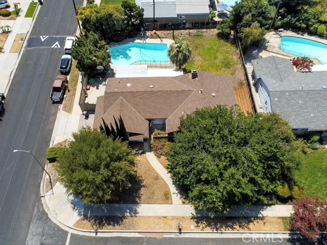 17142 Tuba Street, Northridge CA: https://media.crmls.org/medias/71168a80-45be-4611-ba33-27223445a179.jpg