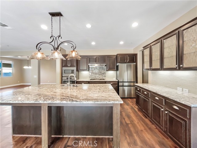 Detail Gallery Image 6 of 25 For 25329 Wild View Rd, Menifee,  CA 92584 - 5 Beds | 3 Baths