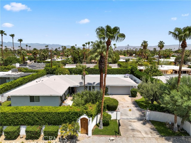 Detail Gallery Image 16 of 22 For 1450 Tamarisk Rd, Palm Springs,  CA 92262 - 3 Beds | 3 Baths