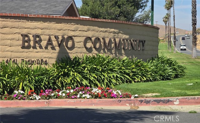 Detail Gallery Image 2 of 42 For 4041 Pedley #135,  Jurupa Valley,  CA 92509 - 4 Beds | 2 Baths