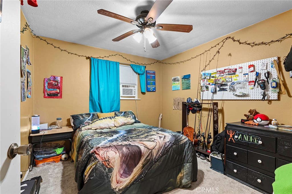 https://media.crmls.org/medias/711932aa-99c8-4ac2-9581-ad069fa83621.jpg?preset=X-Large