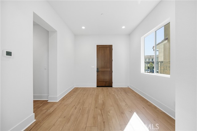 Detail Gallery Image 11 of 63 For 5817 Sunrise Ridge Ln, Lake Forest,  CA 92679 - 4 Beds | 3/1 Baths