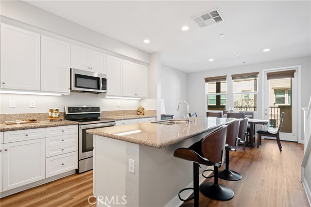 Detail Gallery Image 13 of 35 For 619 W Foothills Blvd #53,  Glendora,  CA 91741 - 2 Beds | 2/1 Baths