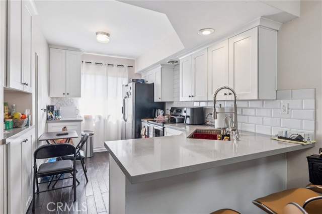 Detail Gallery Image 8 of 31 For 312 N Louise St #210,  Glendale,  CA 91206 - 2 Beds | 2 Baths