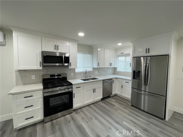 Detail Gallery Image 7 of 27 For 26346 Pawpaw Ct #1,  Corona,  CA 92883 - 1 Beds | 2 Baths