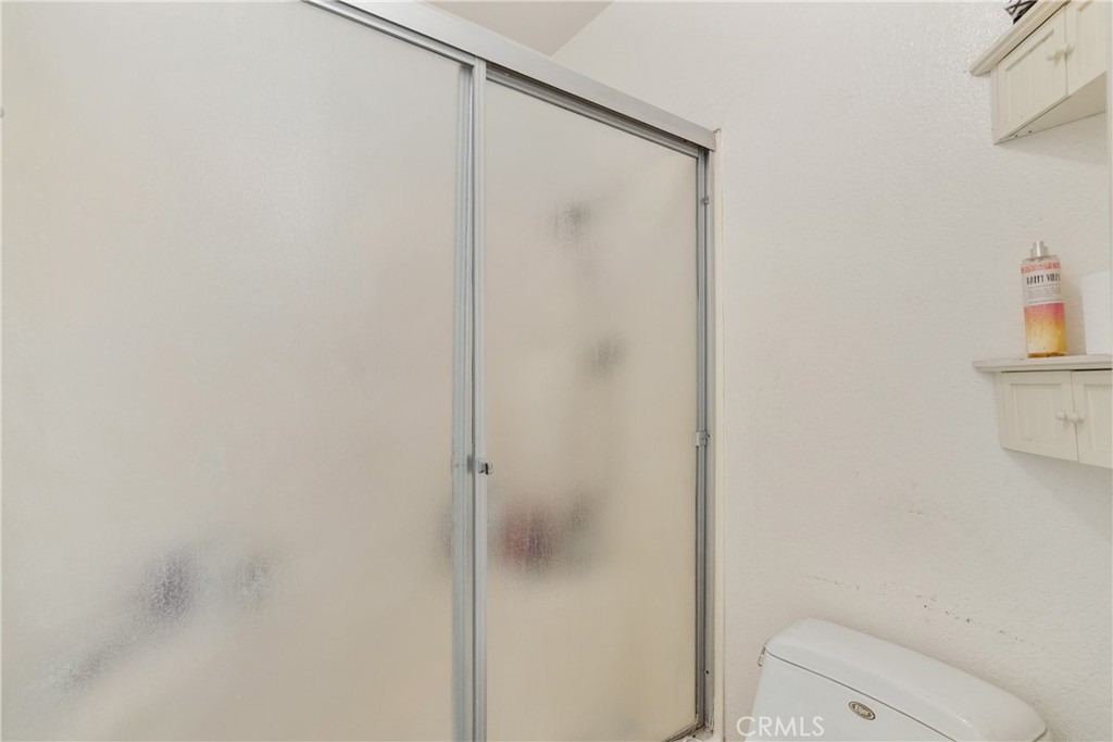 https://media.crmls.org/medias/711b8a69-9628-464f-b3cd-c2099ed77e4e.jpg?preset=X-Large