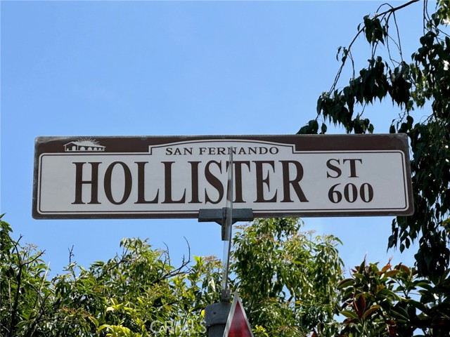 646 Hollister Street photo 6