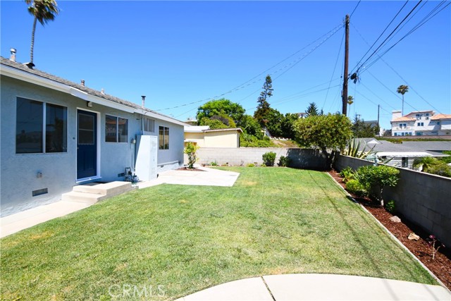 2212 Ripley Avenue, Redondo Beach, California 90278, 3 Bedrooms Bedrooms, ,1 BathroomBathrooms,Residential,Sold,Ripley,SB24167820