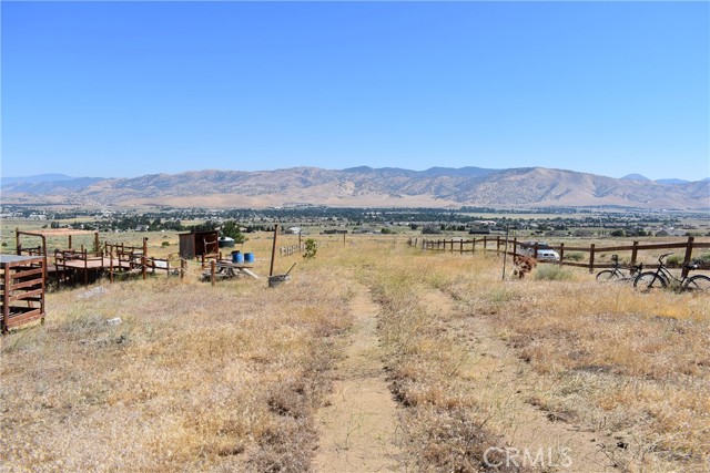 Detail Gallery Image 4 of 20 For 1 Ottawa Dr, Tehachapi,  CA 93561 - – Beds | – Baths