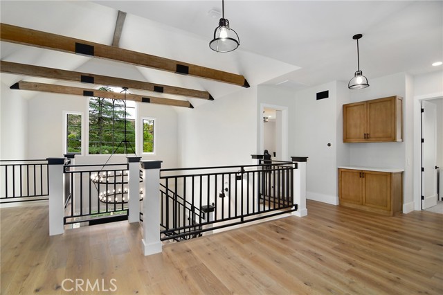 28845 Countryside Drive, Agoura Hills CA: https://media.crmls.org/medias/711dea5a-e1d8-4d2e-86e7-2c357bdd3abd.jpg