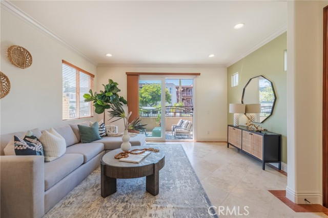 Detail Gallery Image 9 of 55 For 416 15th St, Huntington Beach,  CA 92648 - 3 Beds | 3/2 Baths